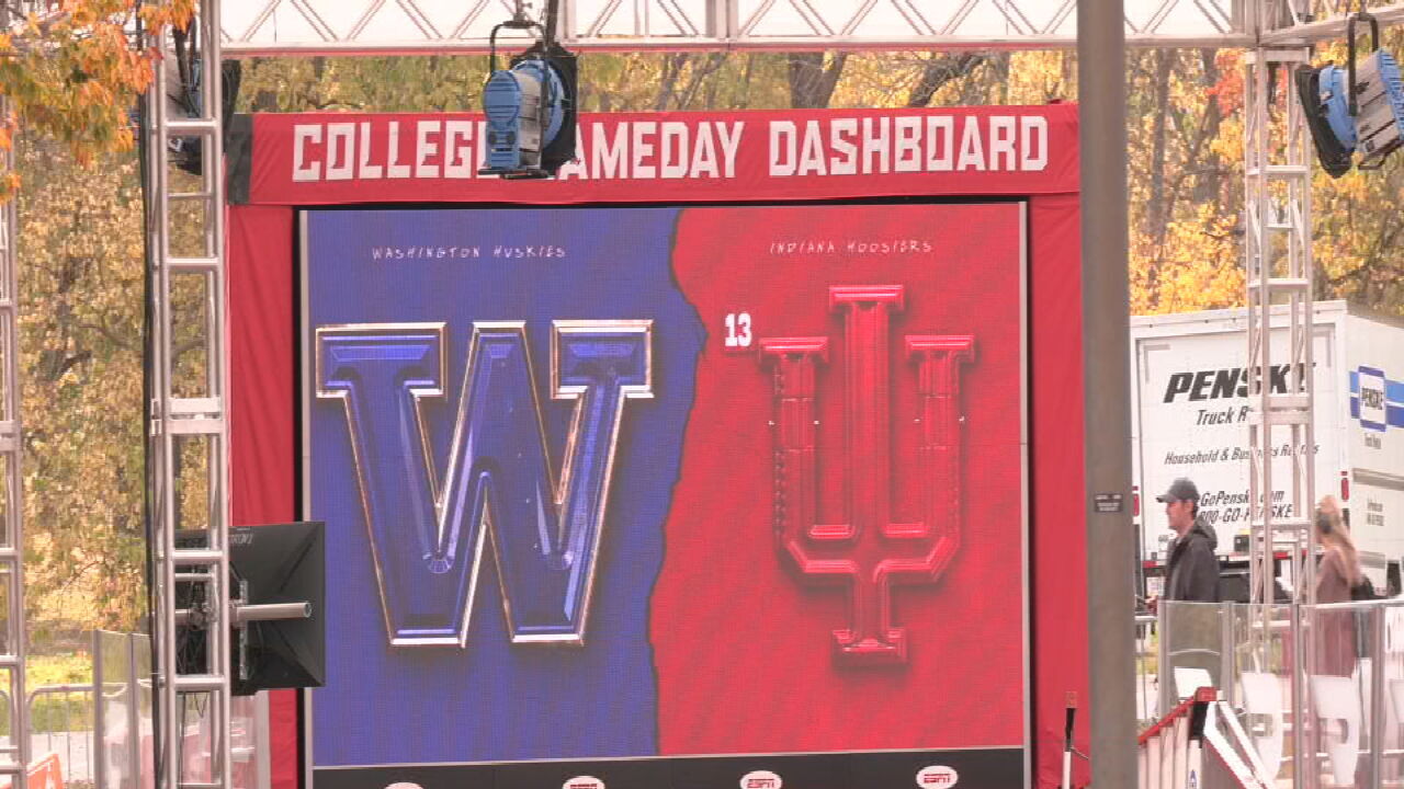 'This is electric' | Fans line up early for ESPN's College GameDay ahead of IU football game